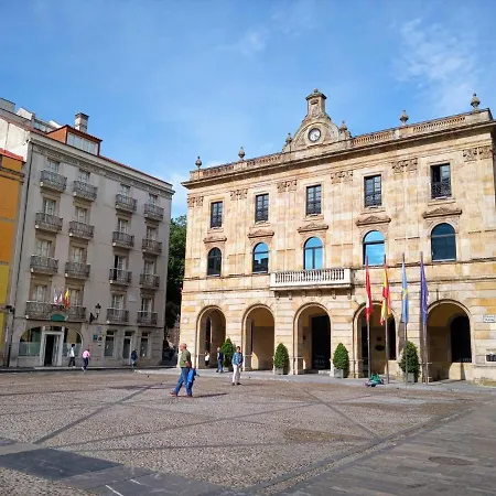 Les Casetes De San Lorenzo * Gijon