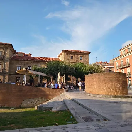 Les Casetes De San Lorenzo Апартаменты *