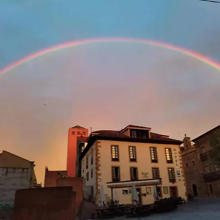 Les Casetes De San Lorenzo * Хихон